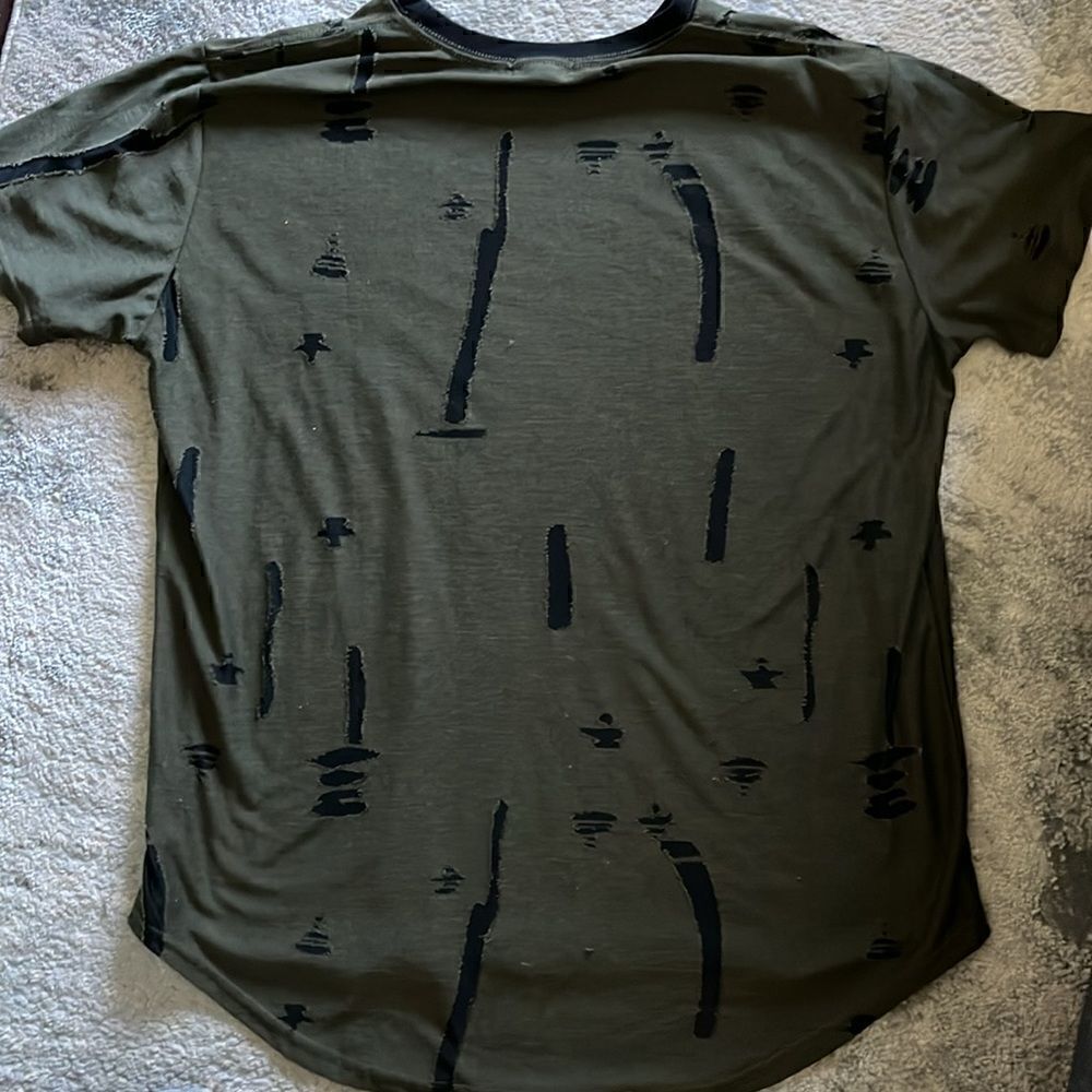 Army green tee  - Picture 3 of 3